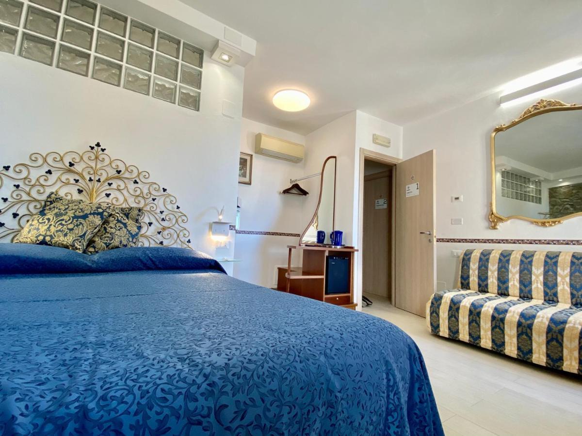 Hotel The Manarola Main Plaza Extérieur photo