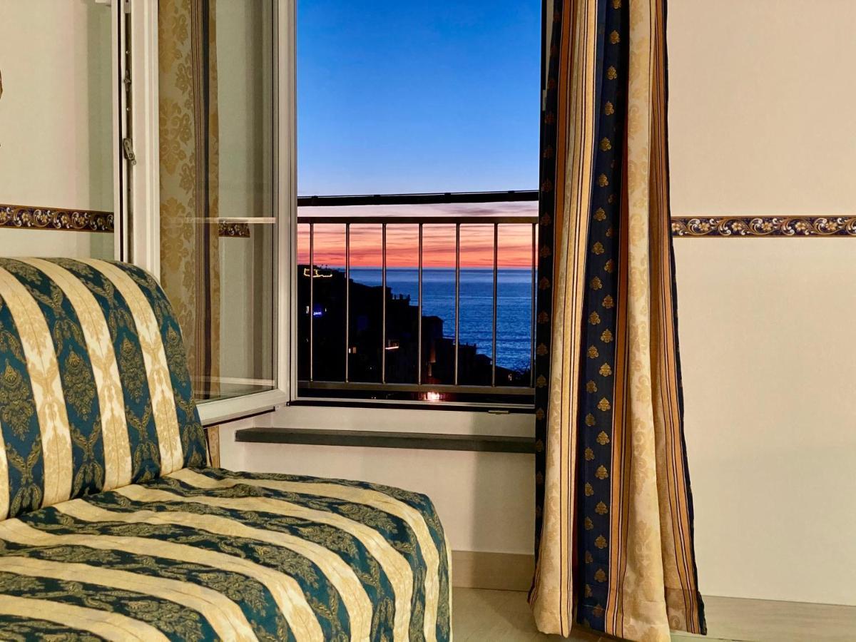 Hotel The Manarola Main Plaza Extérieur photo