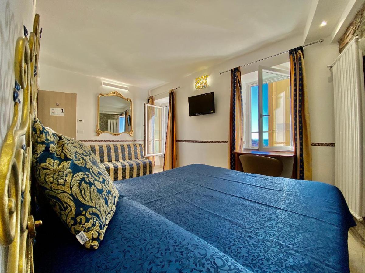 Hotel The Manarola Main Plaza Extérieur photo